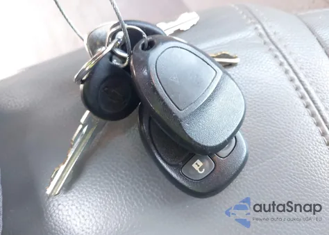 2015 Chevrolet Traverse Ls z USA, uszkodzony, nr VIN 1GNKRFED2FJ317253